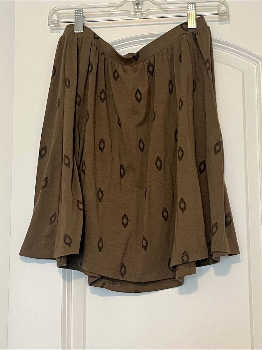Old Navy Olive Green  Patterned Elastic-Waist Skirt
